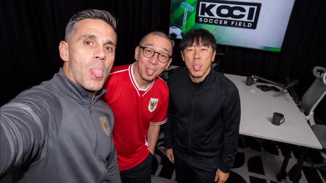 Bintang laut yang tidak mau kalah

Create with seedance on @youart_studio 

Kalau lu mau bisa bikin konten ai viral komen “koci”

#trending #johnherdman #coachjustin #timnasindonesia #youart
