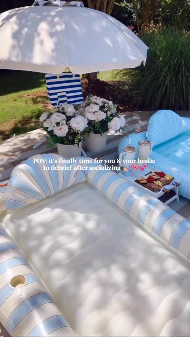Clocking in for today’s bestie briefing 🫧🎧🐚. ✍️ POOL to get all 🔗’s sent to your DM! #summer2026 #summeressentials #backyardoasis #selfcareessentials #summerfood summer snacks, girls day, girls day ideas, tanning pool, charcuterie, backyard setup, pool day, poolside, pool essentials, cozy setup