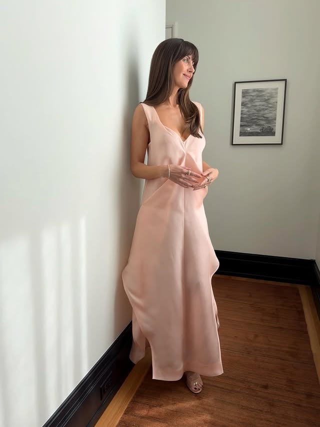 💗TRIBECA💗

What a thrill to premiere THE REVISIONIST at the Tribeca Film Festival! Thank you to everyone who came out to support the film and to @tribeca for 25 years of supporting independent film! 💕