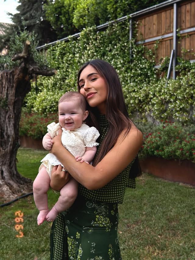 Mariana agarraaaateee que te ha tocado una Madrina que no se va a separar de ti nuuuuunca🙃💘✨🥹