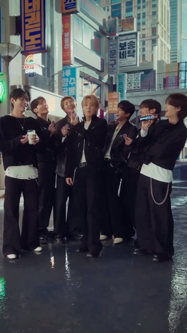 OREO รส HOTTEOK ขนมสุดเลิฟของ BTS 😍
เกาะติดสถานการณ์ได้ที่ 🔗 th.oreosea.com 
#OreoTH #OreoBTS #OreoBTSTH #OREO_BTS #OREO_BTS_THAILAND