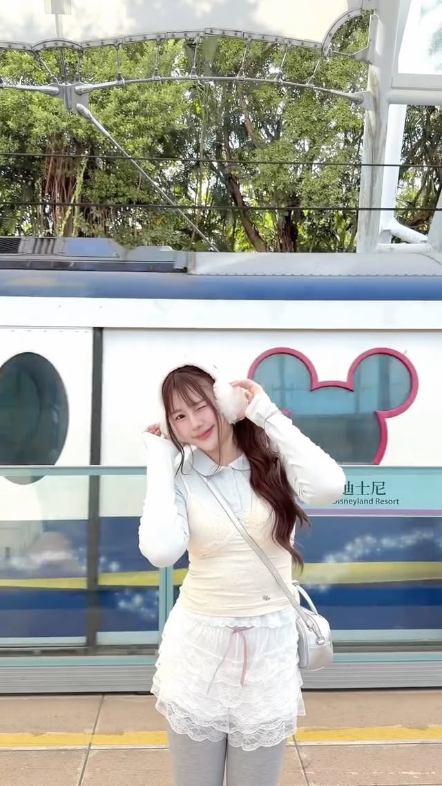 ⁨ 🚃‘.~⭐️⁩⁩⁩ by @chonnisr
