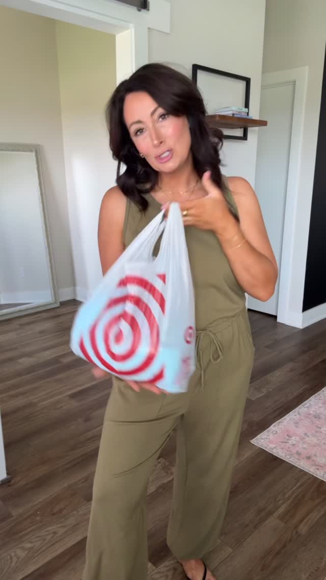 Comment “TUESDAY” and I’ll send you the links to this week’s Target 🎯 finds!

#target #targetdoesitagain #targetrun #targethaul #affordablefashion