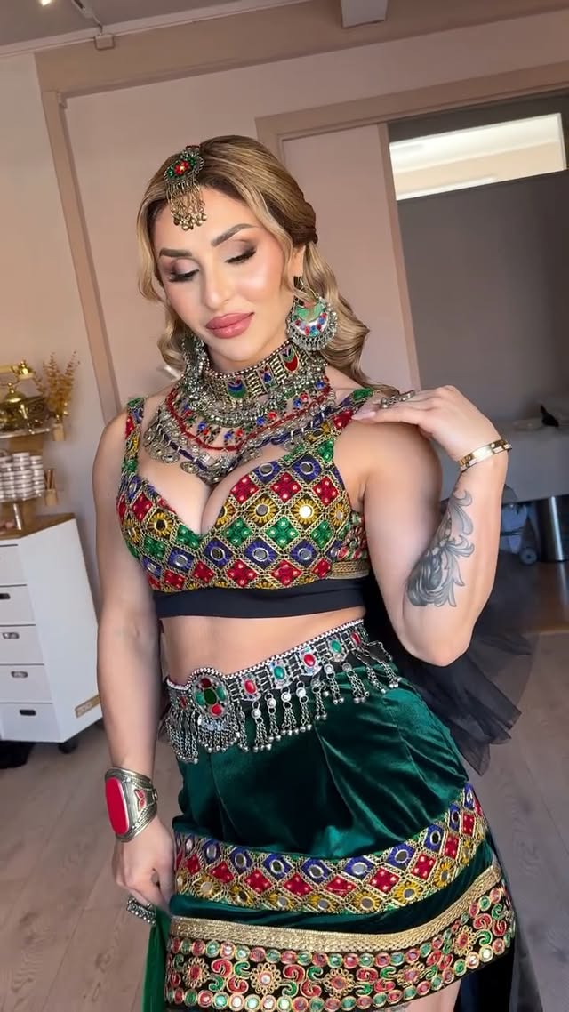 Not a transformation - a reveal✨

Behind every stunning stage look is trust, teamwork, and a shared vision!

This transformation is more than hair and makeup - it’s the result of dedication, discipline and artistry coming together 🫶🏼

Thank you @roya.ifbb.pro.coach for trusting me with your glam 🤍 

A special thank you to @begum_design for the collaboration and for sponsoring the clothing, jewelry, and details that helped bring our vision to life ♥️

Hair & makeup by @minasbeauty.no 

#trendingreels #bikinifitness #transformation #oslonorway #fyp