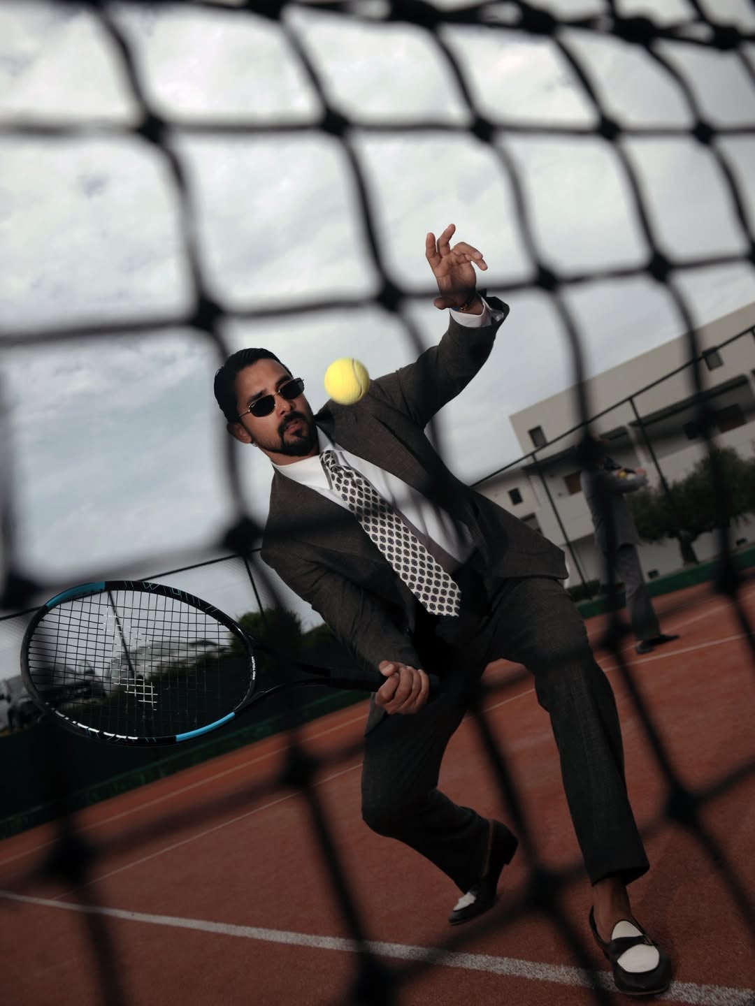 On the court, we compete with elegance. 🎾🇫🇷

#suitstyle #tennis