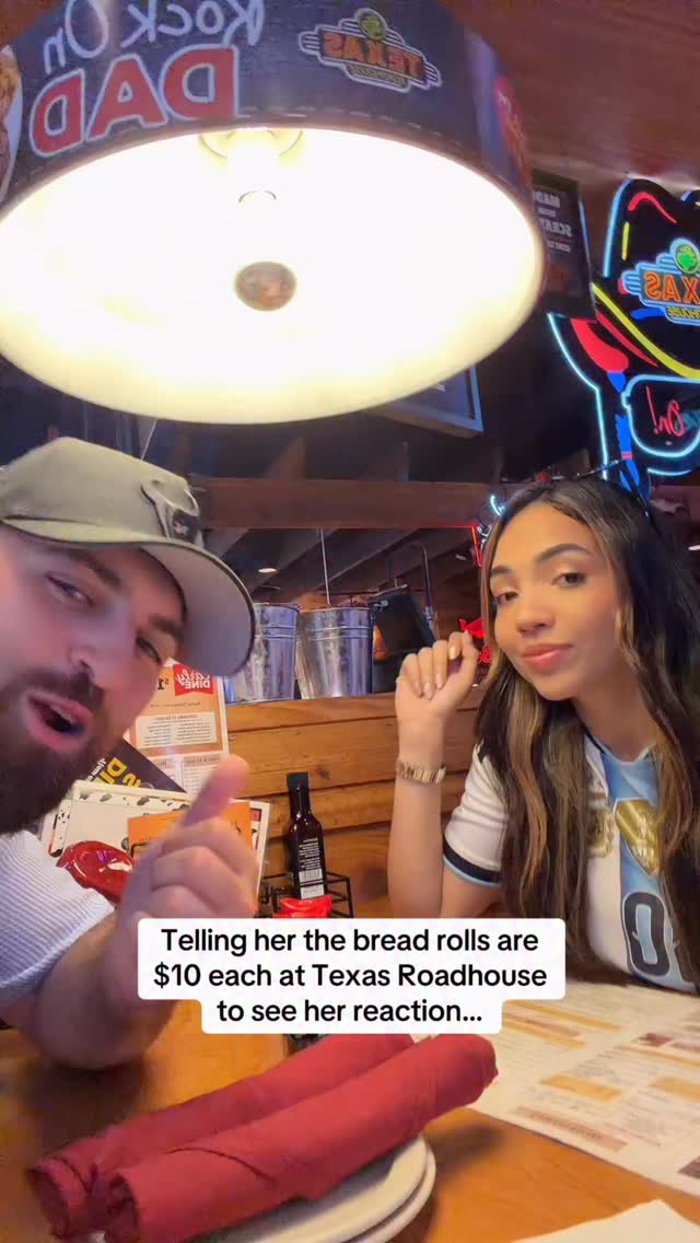 Just kept ordering more bread 😂
#couplecomedy #texas #latina #couplegoals español