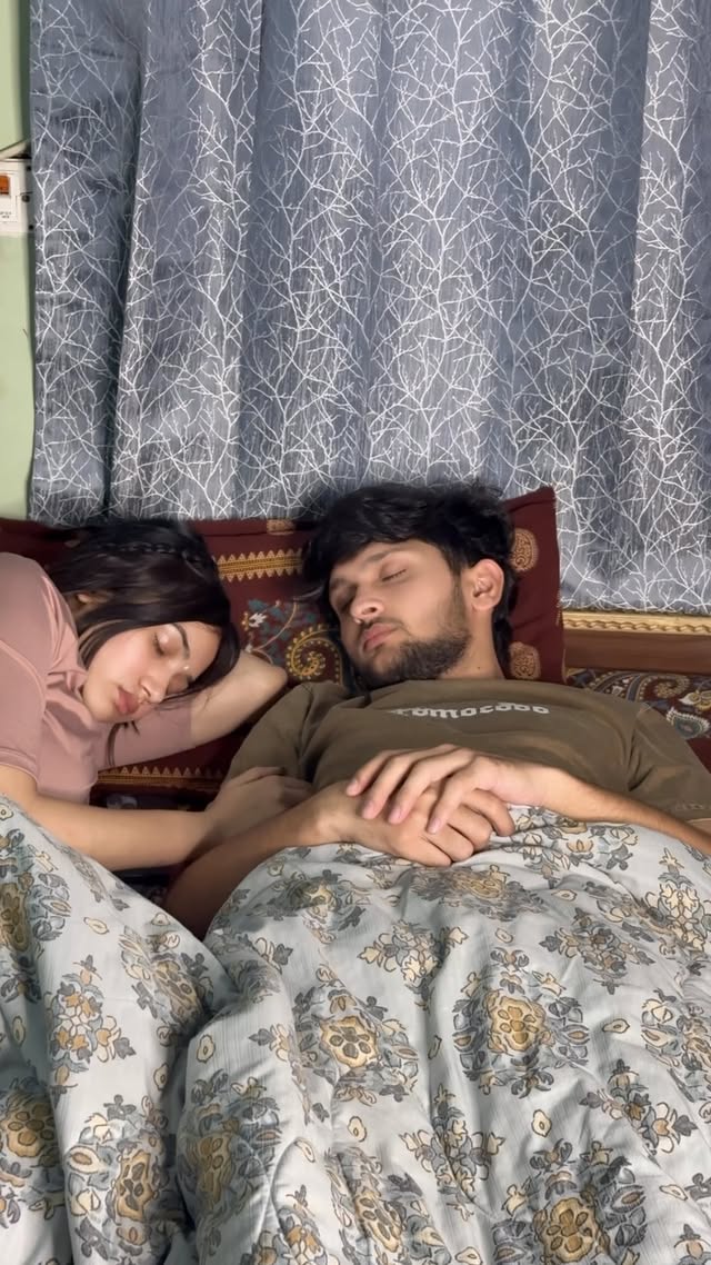 Bach Gaya 🥲😂
.
#trending #foryou #viral #love #fyp 
.
..
राधा राधा ❤️🙏