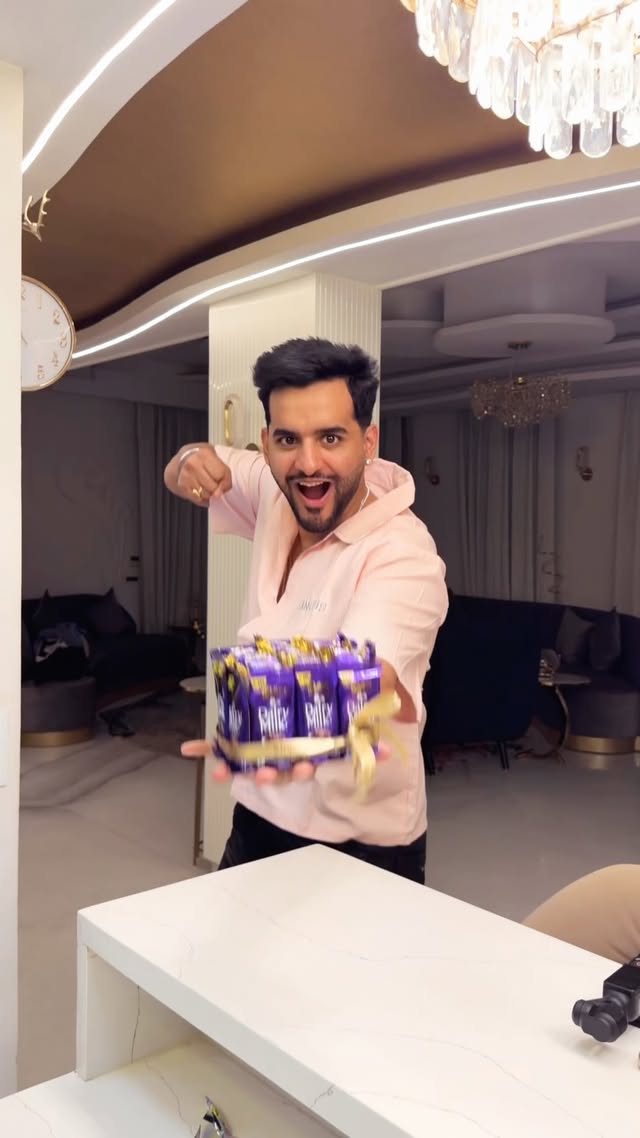 Papa with the super move in the end🤣🔫 by @dimplemalhan2